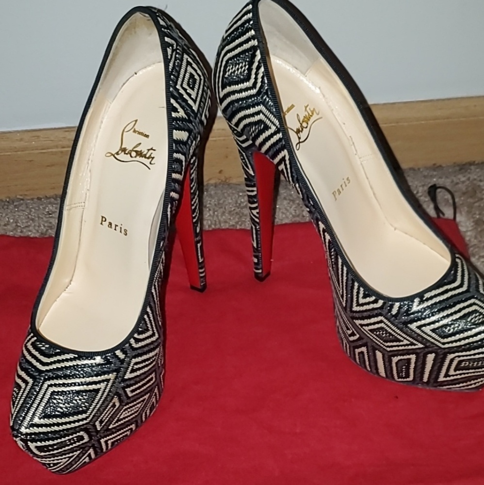 Christian Louboutin Daffodile